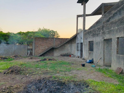 ¡gran Oportunidad! Se Vende Lote Con Construcción A Terminar ¡ideal Inversor!