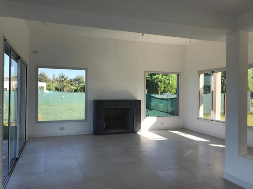 Imagen 4 de 21 de Casa En Venta El Canton Bº Norte A Laguna C/pileta