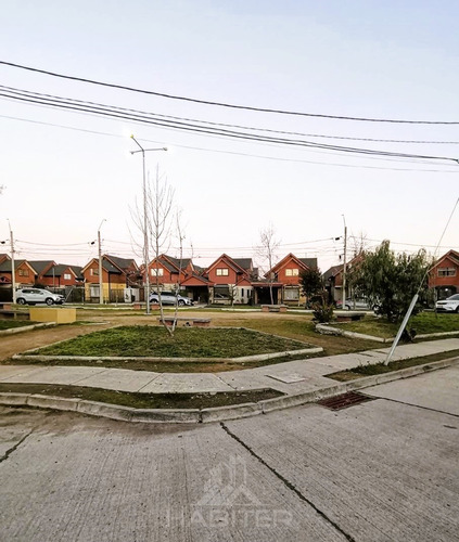 Casa En Condominio En Venta, 3 Dorm. 3 Baños, Curicó
