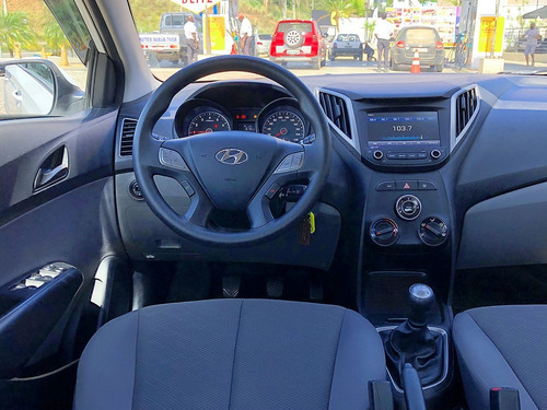 Imagem 10 de 15 de Hyundai Hb20s C.plus/c.style1.0 Flex 12v Mec. 4p 2019/2019