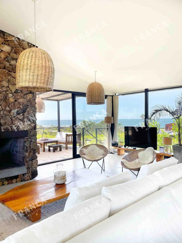 Hermosa Casa En Alquilar En Altos De Punta Piedra. (ref: Fro-853)