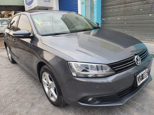 Imagen 5 de 14 de Volkswagen Vento 2012 2.5 Luxury 170cv