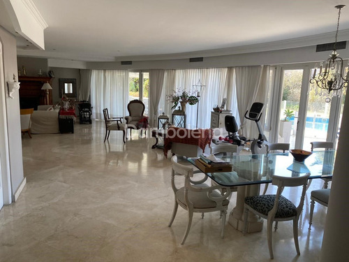 Casa En Venta En San Diego, Moreno