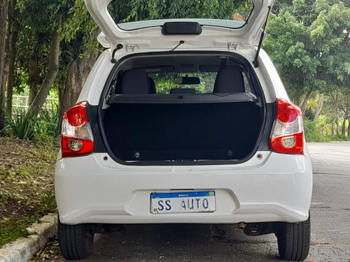 Toyota Etios X 1.3 Flex 16V 5p Aut.