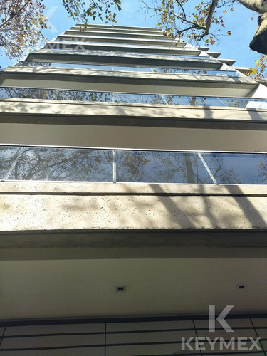Departamento De Un Dormitorio Con Cochera En Centro De La Plata - Diagonal 77 Entre 8 Y 43