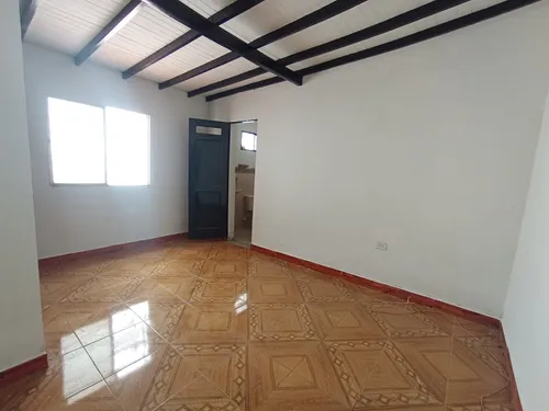 Arriendo Casa Comercial En Laureles