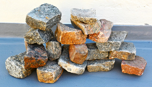 Lote De Piedras Para Jardín. Adoquines Irregulares Gris 1 Mm 1 Mm (Usado)
