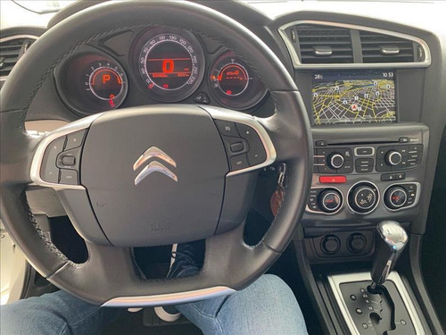 Imagem 4 de 11 de Citroën C4 Lounge 1.6 Tendance 16v Turbo