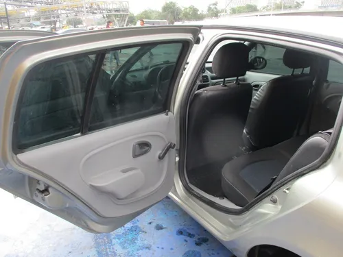 Renault Clio Style 1200cc Mt Aa
