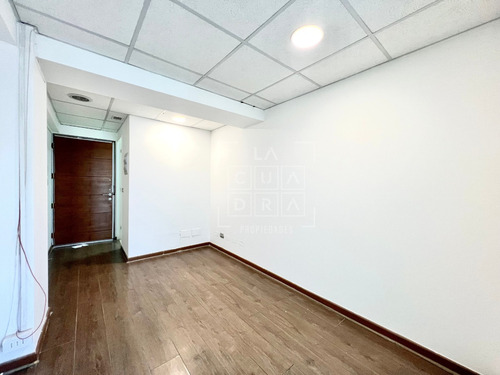 Cómoda, Metro Mons. Eyzaguirre, Recepc+privado+1 Estacionam.