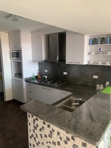 Imagen 7 de 14 de Venta Espectacular Townhouse Lomas Del Este