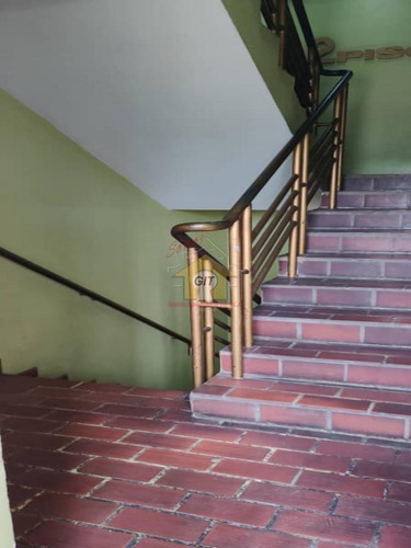 Imagen 11 de 12 de Oficina En Venta Las Quintas De Naguanagua