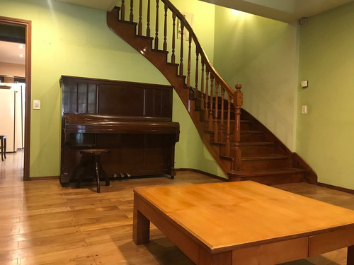 Imagen 4 de 25 de Casa En Lote Propio, Pb + 2 Pisos - Chalet Cochera