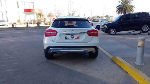 Imagen 5 de 15 de Mercedes Benz Gla 200