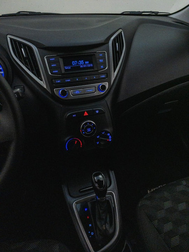 Imagem 13 de 13 de Hyundai Hb20 Comfort Plus 1.6 Flex 16v Aut.