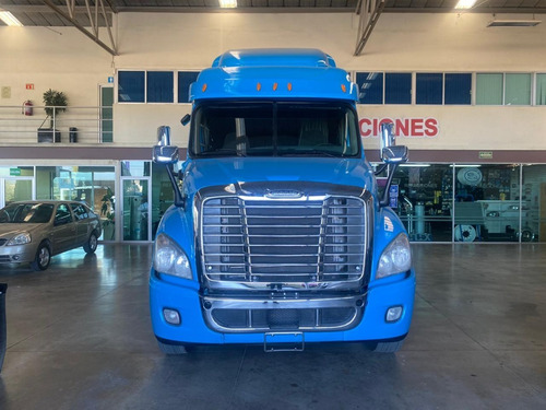 Imagen 2 de 11 de Freightliner Cascadia 2014 Nacional 3 Meses De Garantia