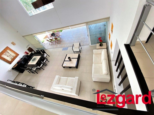 Excelente Residencia Diseñada Con Un Enfoque Moderno Y Funcional, Espacios Luminosos Y Abiertos Crean Una Atmósfera Acogedora En Cada Rincón