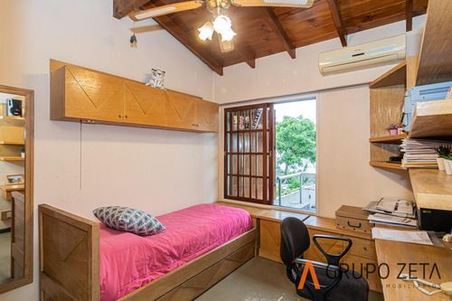 Hermosa Casa En Villa Del Parque Con Pileta