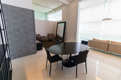 Imagem 3 de 15 de Apartamento Duplex Totalmente Reformado E Finamente Decorado Com 136m², 2x Dormitórios, 1x Suíte. - Sf33293