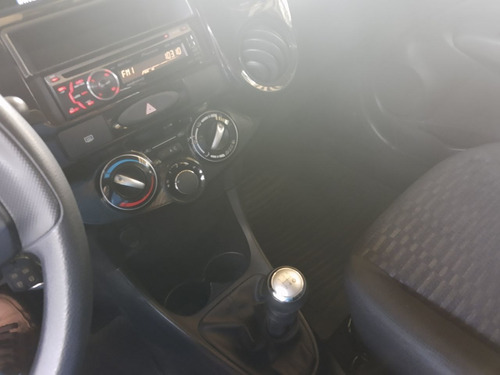 Imagem 11 de 12 de Toyota Etios Hatch 1.3 16v 4p Flex X