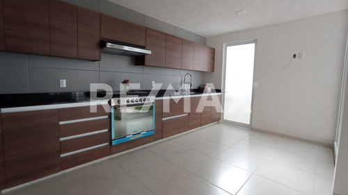 Casa En Venta En Metepec, Casa En Condominio En Preventa En Fracc. Albatros