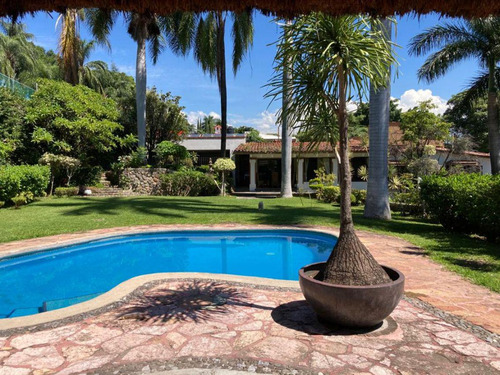 Casa En Privada En Palmira Tinguindin, Cuernavaca, Morelos - Crb-1194-cp