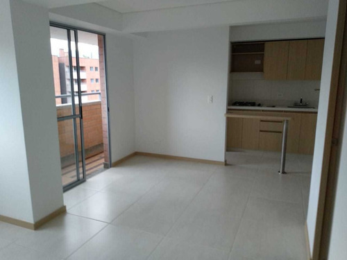 Imagen 1 de 14 de Apartamento En Venta Itagüí A Tres Cuadras Del Parque