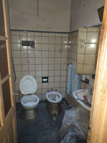2 Casas + Local Comercial En 1 Terreno