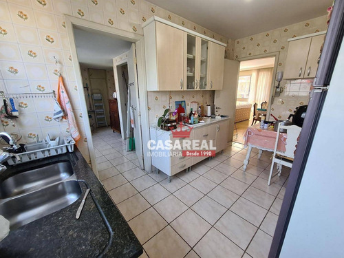 Imagem 13 de 30 de Ed. Caiçara - Ótima Localização No Batel - Veja Fotos! - Ap0258