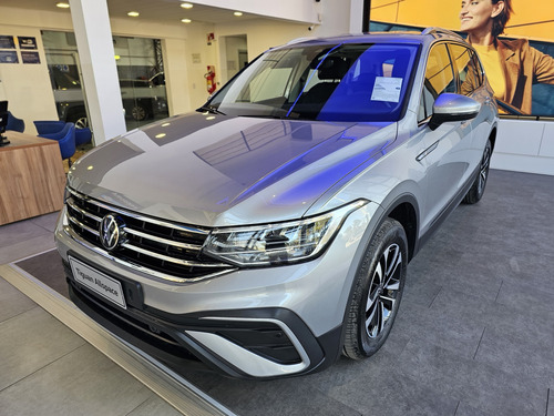 Volkswagen Tiguan Allspace 2.0 Tsi Life 4Motion Dsg