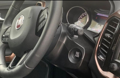 Imagem 5 de 8 de Fiat Toro Volcano