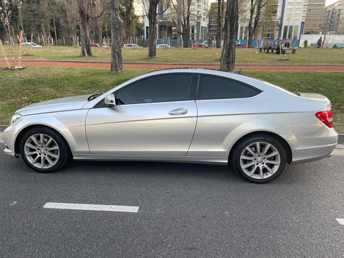 Imagen 12 de 14 de Mercedes-benz Clase C 1.8 C250 Avantgarde B.efficiency At