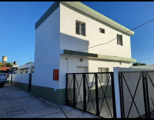 Ph En Venta - 9 Dormitorios 6 Baños - Cochera - 700mts2 - Garin, Escobar