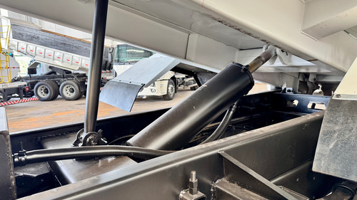 Vw 17230 Ano 2020 Caminhão Toco Caçamba Bascula