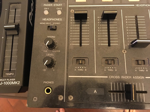 Pioneer Djm 700 Mixer 4 Canales Dj Profesional Efectos Mic