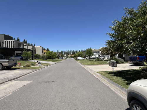 Vende Casa En Barrio Privado Los Olivos