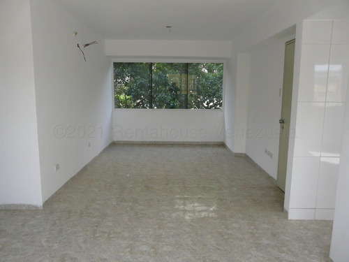 Estupendo Apartamento En Las Acacias. Gf