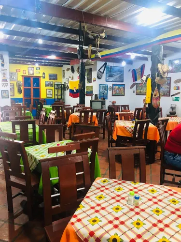 Venta De Restaurante De Comida Típica Colombiana En La Candelaria De Valencia Incluye Casa Comercial Y Fondo De Comercio Del Reconocido Restaurante Jose Felix