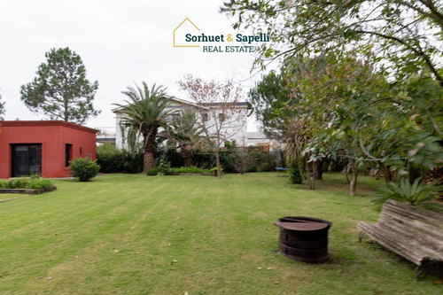 Magnífica Casa En Venta En Barrio Privado Carmel