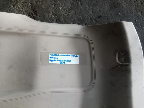 Tapiceria De Cuarter Inferior Derecho Toyota Fortuner 2008