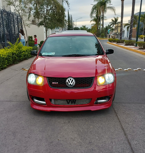 Vendo Jetta Clásico Gli Año 2010 Estándar 5 Velocidades
