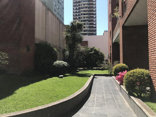 Departamento 2 Ambientes Con Balcón En Flores - Piso Alto En Torre Con Jardín Sum Y Parrillas