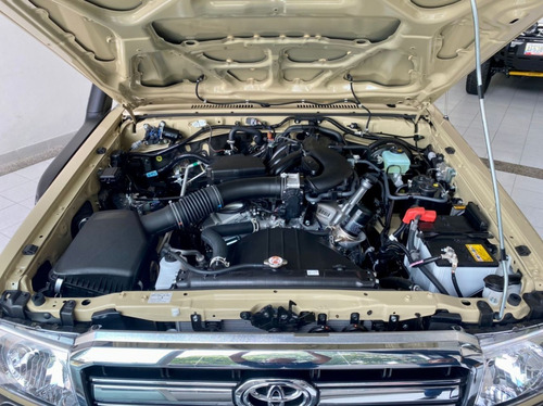 Imagen 12 de 13 de Toyota Land Cruiser Hembrita Sincronico 4x4