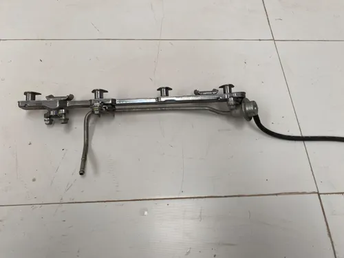 comprar Riel De Inyectores Toyota Hilux 2016-2022 2.7 Std