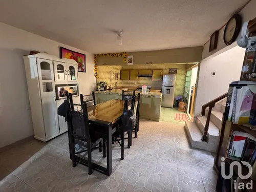 Venta Casa 5 Ambientes Metropolitana Tercera Sección