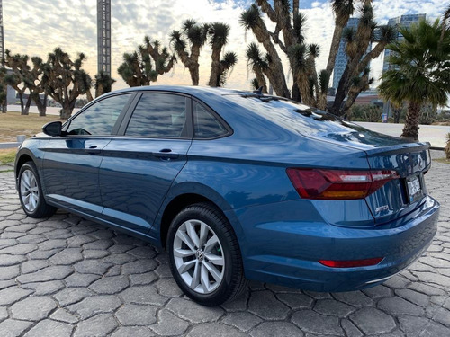 Imagen 11 de 13 de Volkswagen Jetta Trendline