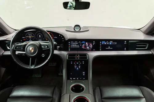 Porsche Taycan 2024