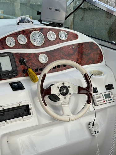 Imagen 7 de 20 de Canestrari 235 2010 Mercruiser Mag 350 Duo Prop