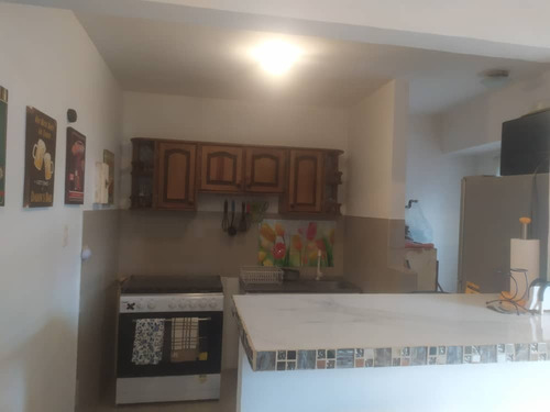 Imagen 5 de 9 de Apartamento En Venta Sabana Grande 04125033903 C21 Plaza Francia Gg-be-002