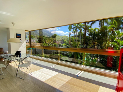 Alta Florida !! Increíblemente Bello Y Moderno Apartamento, 347 M2, 4 Hab., 5 Baños, 3 Pe. Excelente Edf., Pisos De Mármol, Cocina Y Baños Actualizados, Hermosa Vista Al Ávila, Frescura Y Luz Natural.